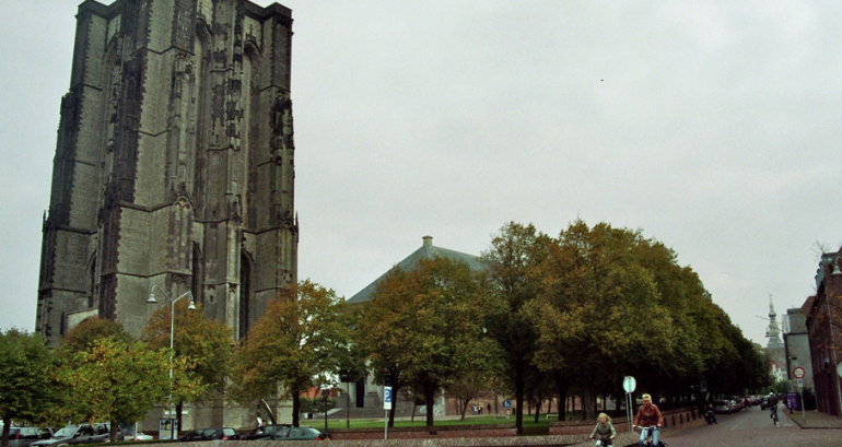 3D-printen gebouw: Dikke toren van Zierikzee. Met 3D-tekening en eindproduct.